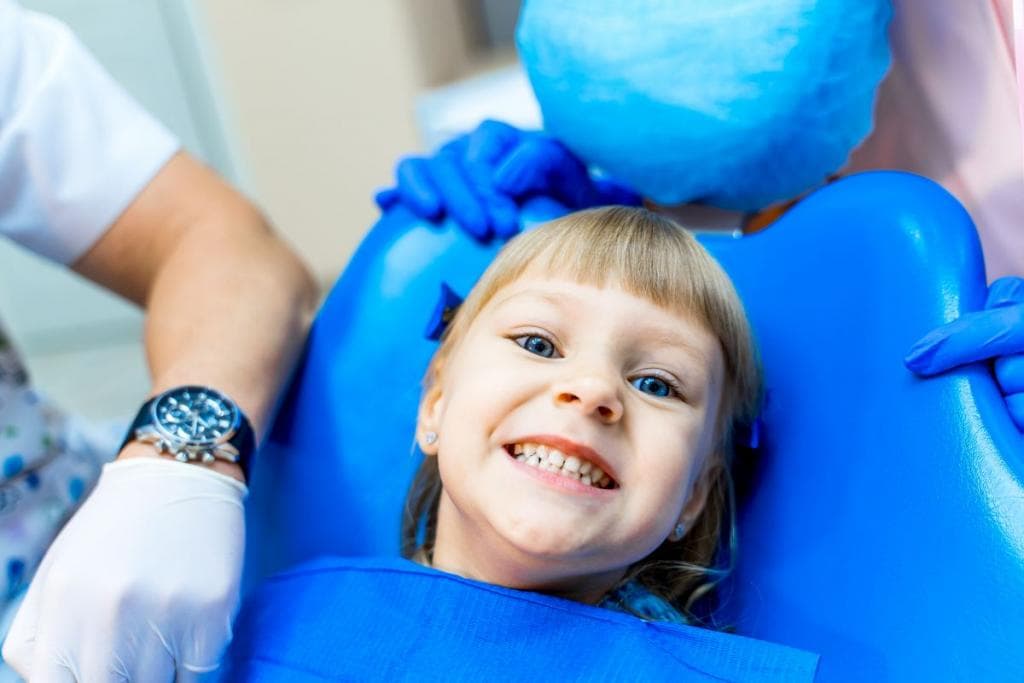 La primera visita de los niños al dentista